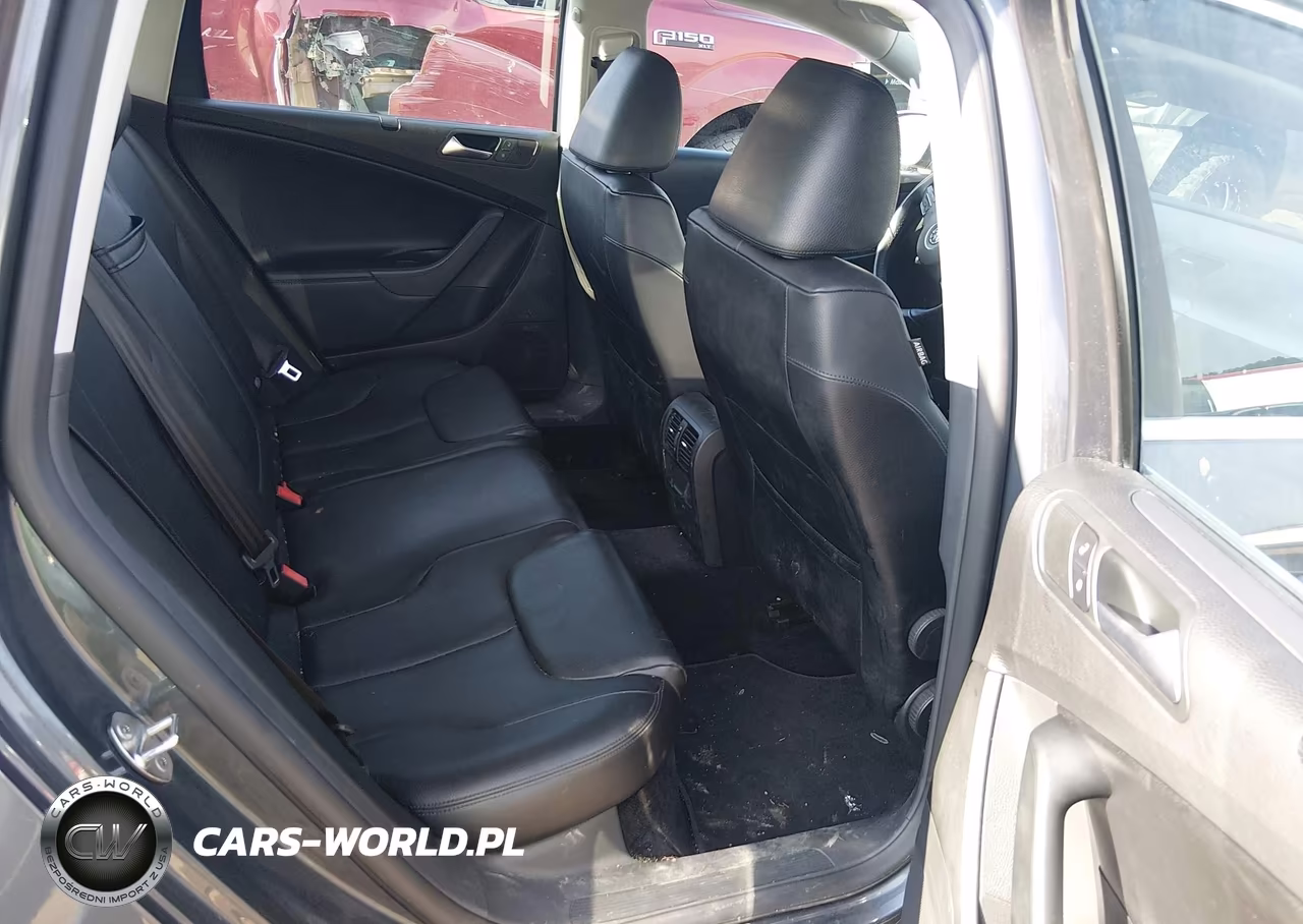 2010 Volkswagen Passat Komfort VIN:WVWXL7AN4AE028395 - 8