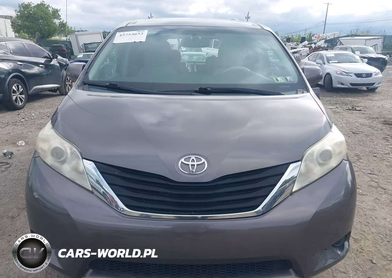 2013 Toyota Sienna Le V6 8 Passenger VIN:5TDKK3DC2DS375643 - 12
