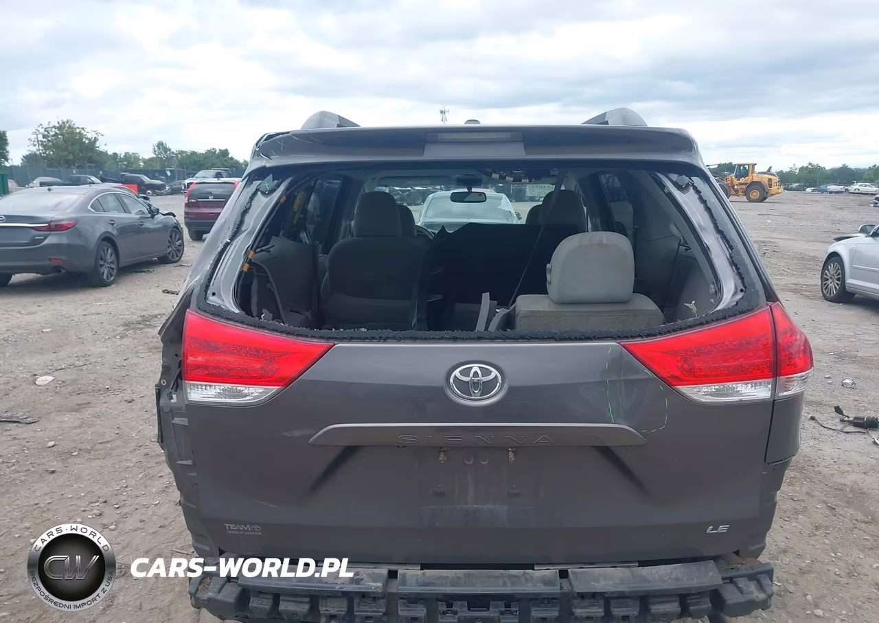 2013 Toyota Sienna Le V6 8 Passenger VIN:5TDKK3DC2DS375643 - 6