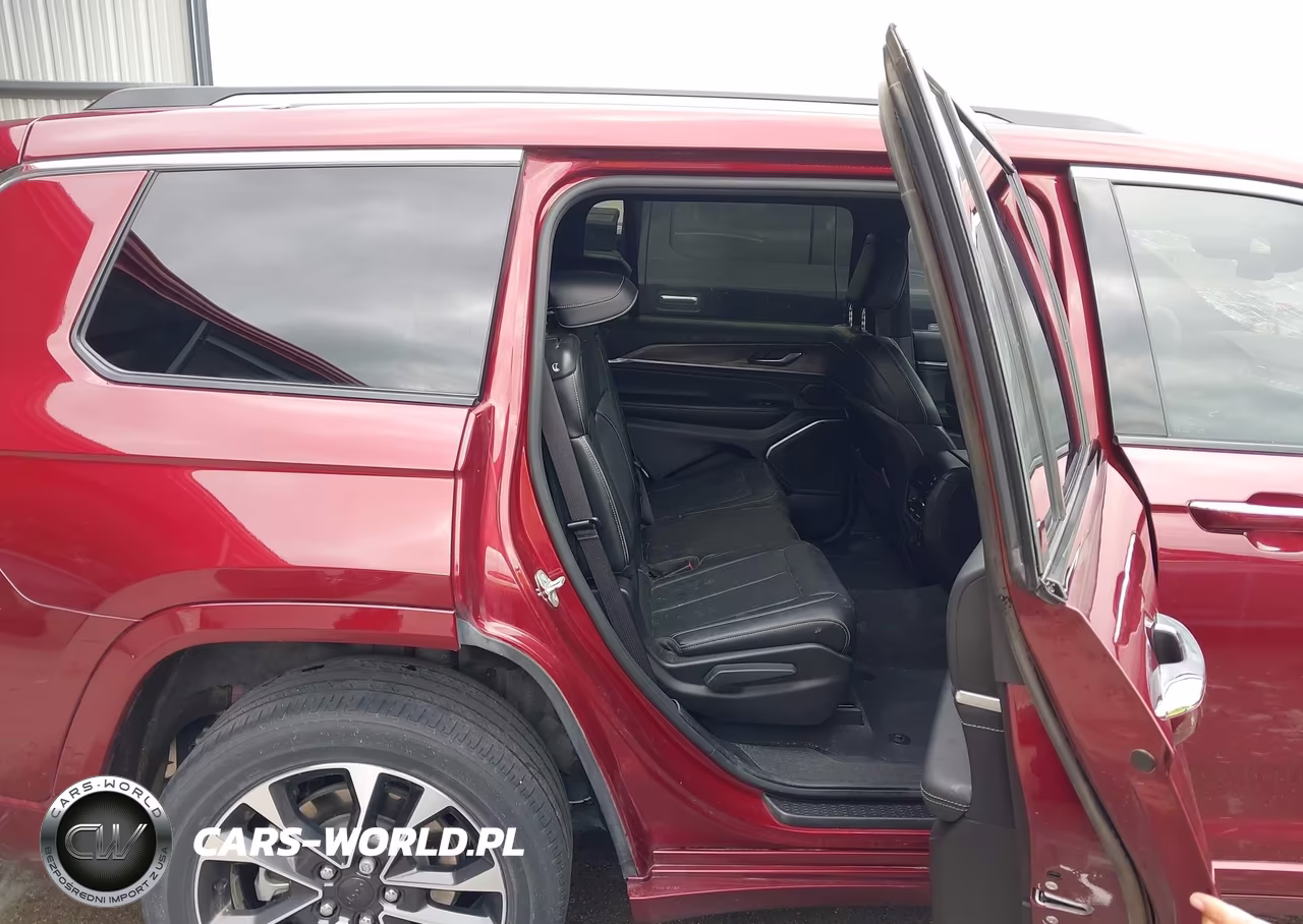 2023 Jeep Grand Cherokee L Overland 4X4 VIN:1C4RJKDG1P8732205 - 8