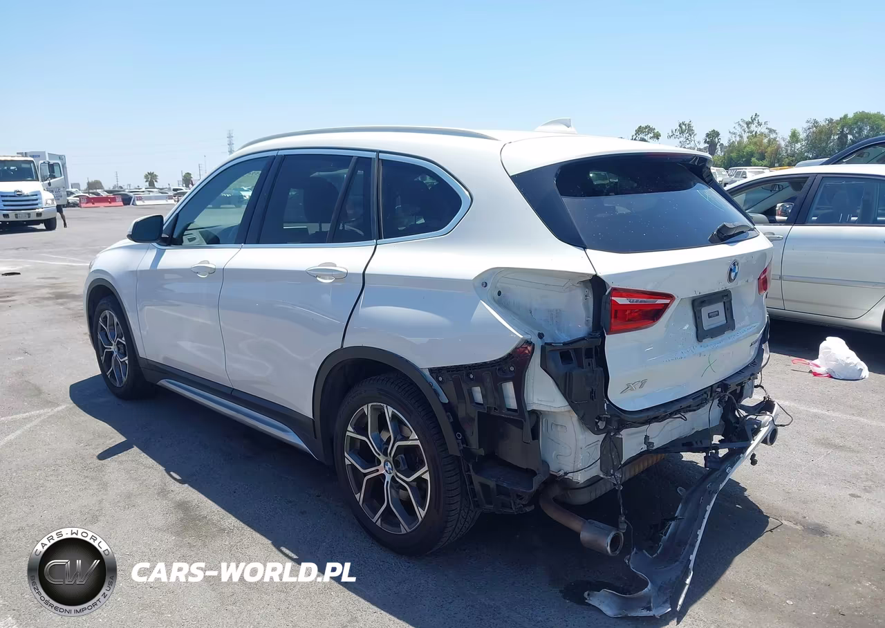 2020 BMW X1 xDrive28I VIN:WBXJG9C03L5R00921 - 3