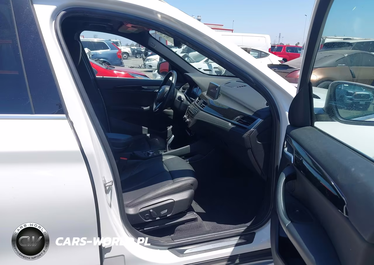 2020 BMW X1 xDrive28I VIN:WBXJG9C03L5R00921 - 5