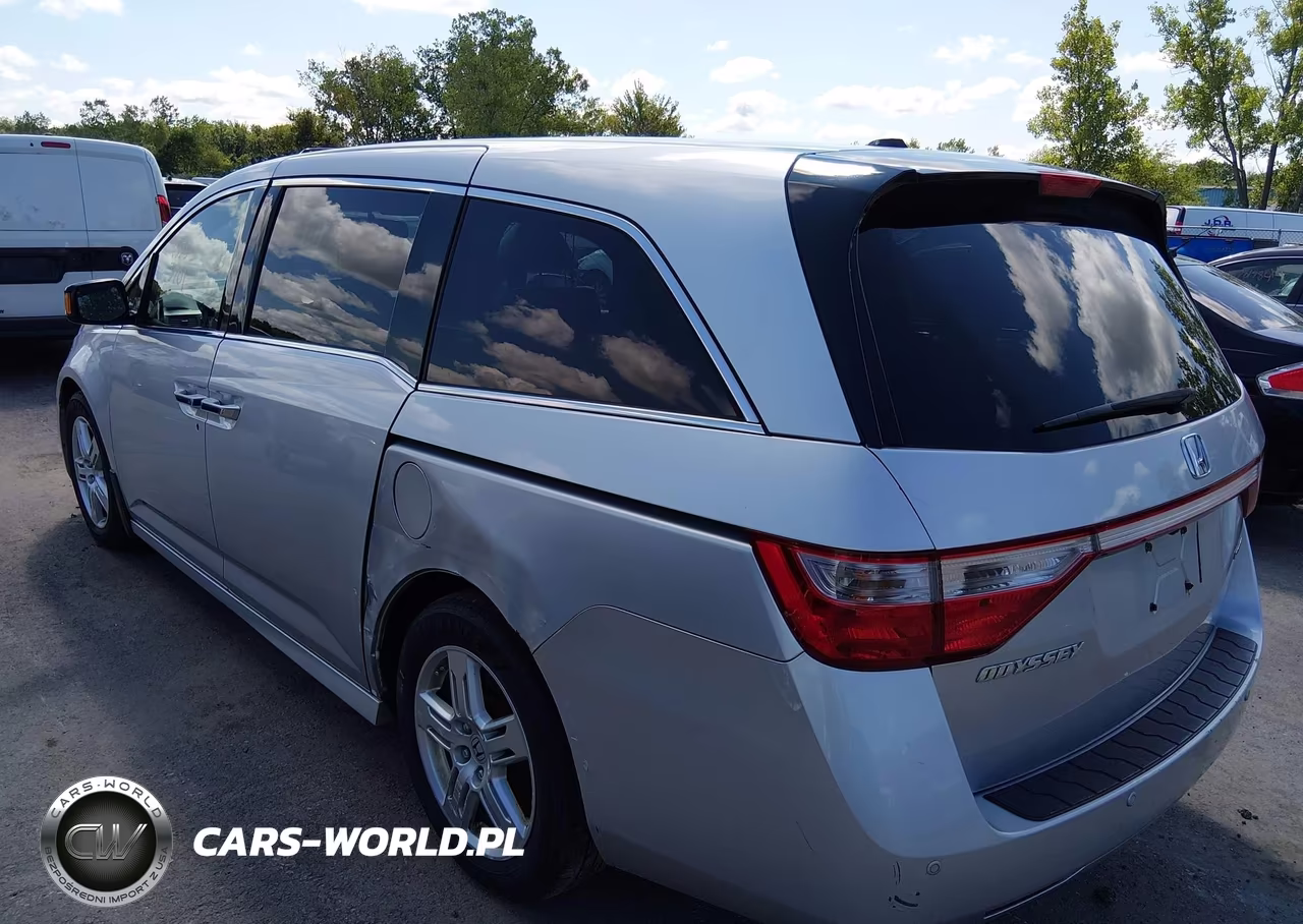 2011 Honda Odyssey Touring-Touring Elite VIN:5FNRL5H96BB005514 - 3