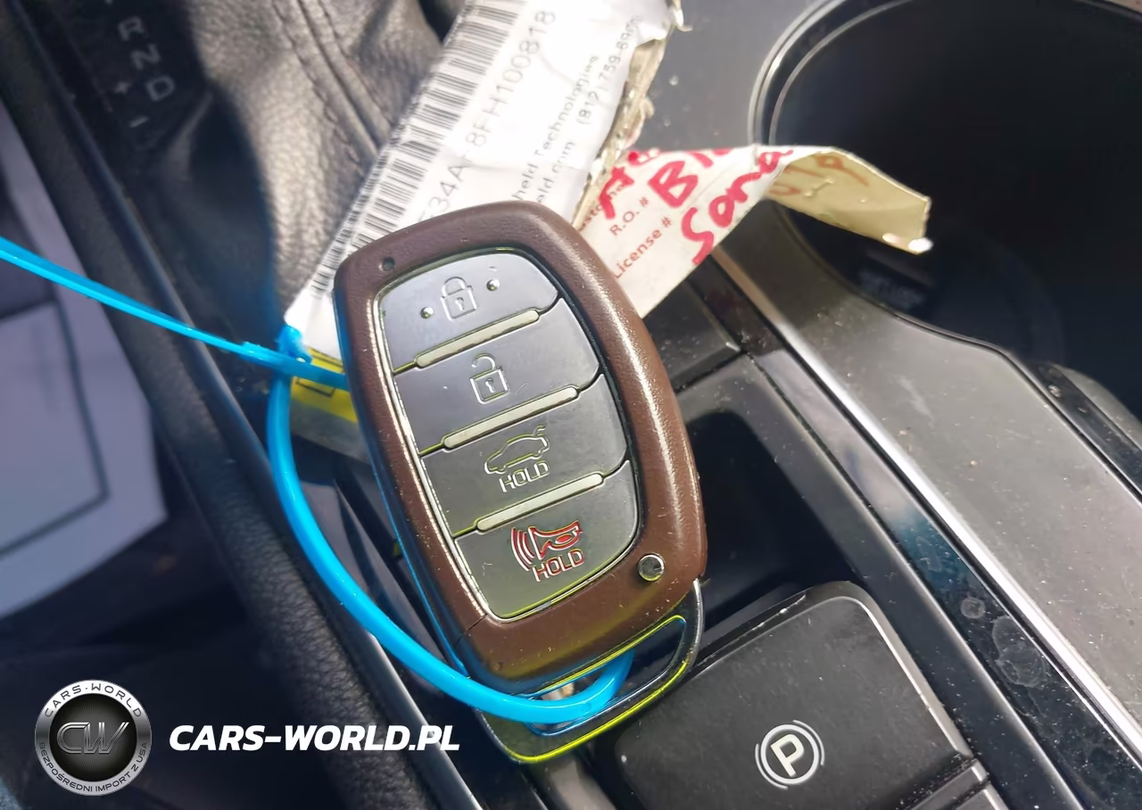 2015 Hyundai Sonata Limited VIN:5NPE34AF8FH100818 - 11