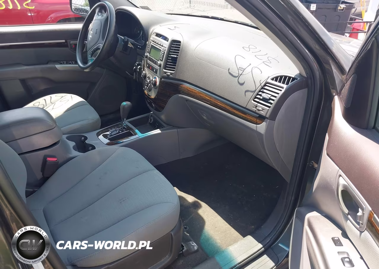 2012 Hyundai Santa Fe Gls VIN:5XYZGDAB6CG126419 - 5