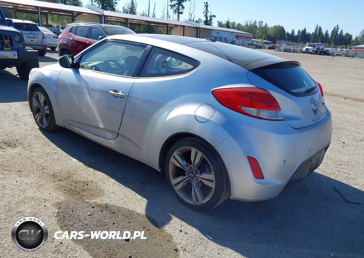 2012 Hyundai Veloster Base W-Black VIN:KMHTC6AD4CU077133 - 3