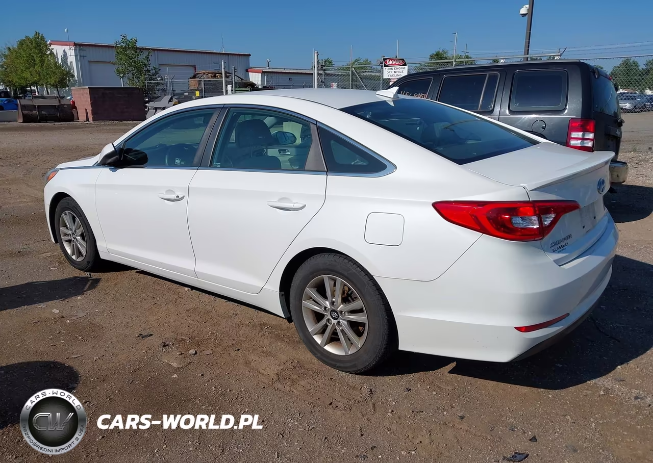 2015 Hyundai Sonata Se VIN:5NPE24AFXFH192503 - 3