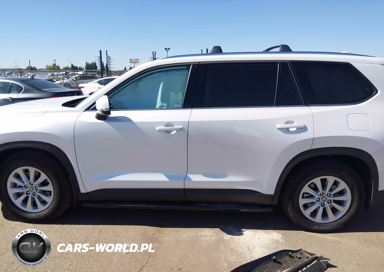 2026 Toyota Grand Highlander Hybrid Xle VIN:5TDACAB53TS068921 - 13