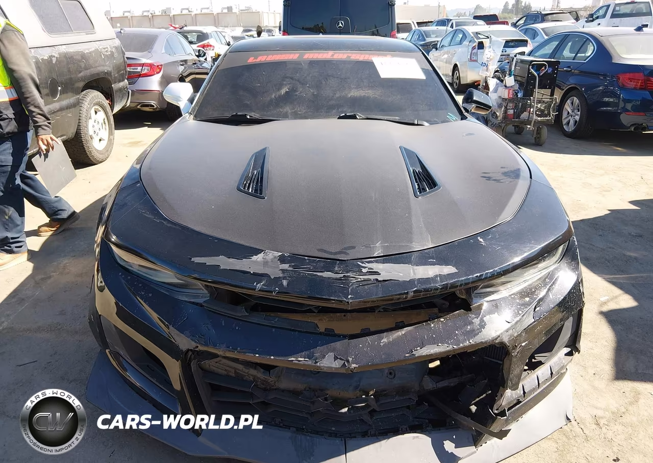 2018 Chevrolet Camaro 1Ss VIN:1G1FF1R70J0165166 - 12