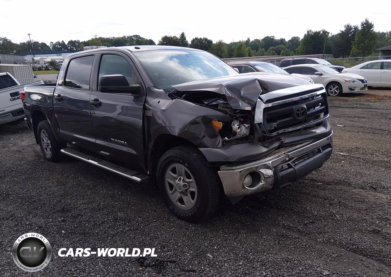 2013 Toyota Tundra Crewmax Sr5