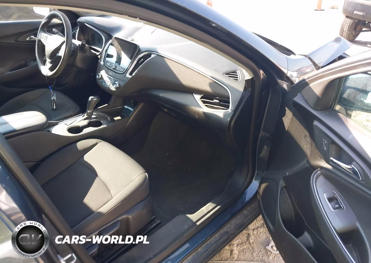 2019 Chevrolet Malibu Lt VIN:1G1ZD5ST6KF149599 - 5
