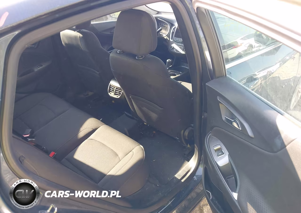 2019 Chevrolet Malibu Lt VIN:1G1ZD5ST6KF149599 - 8