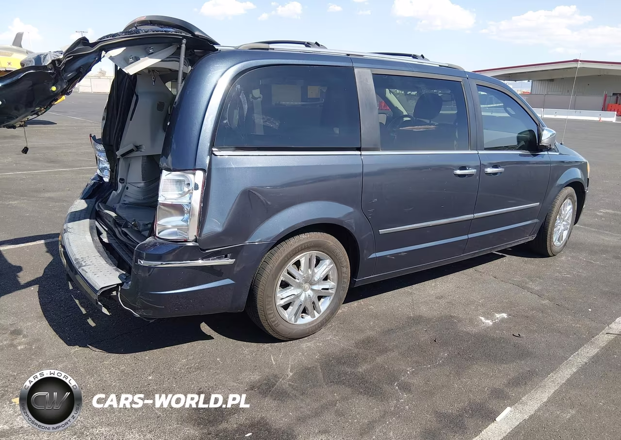 2008 Chrysler Town & Country Limited VIN:2A8HR64X98R688464 - 4