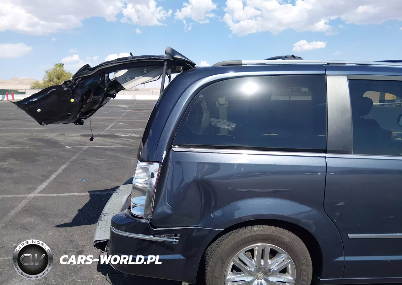 2008 Chrysler Town & Country Limited VIN:2A8HR64X98R688464 - 6