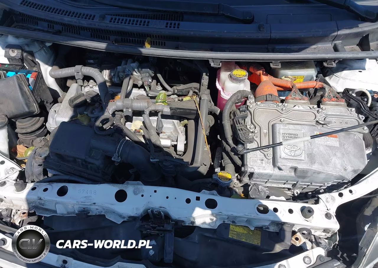 2012 Toyota Prius C Three VIN:JTDKDTB37C1509880 - 10