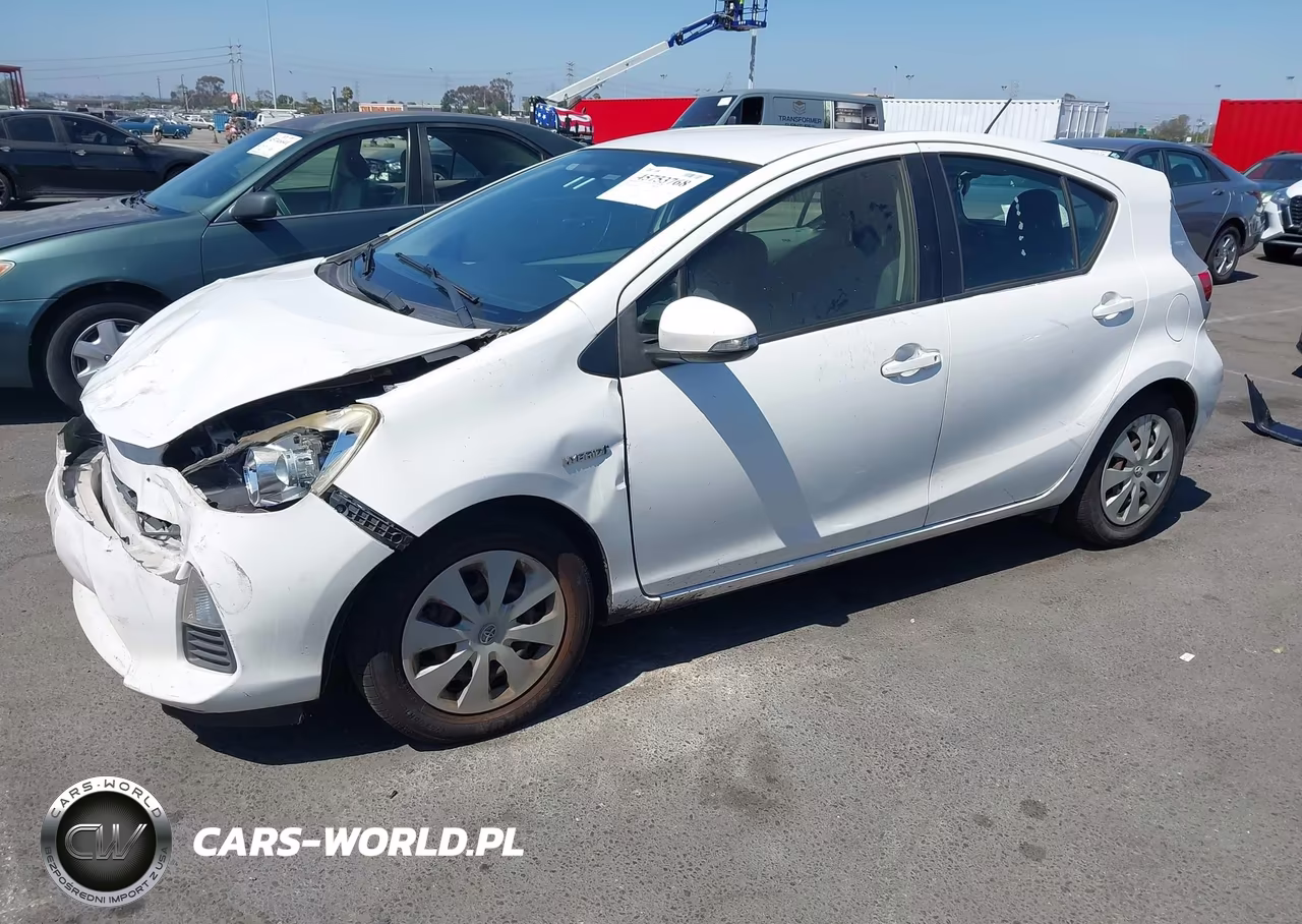 2012 Toyota Prius C Three VIN:JTDKDTB37C1509880 - 2