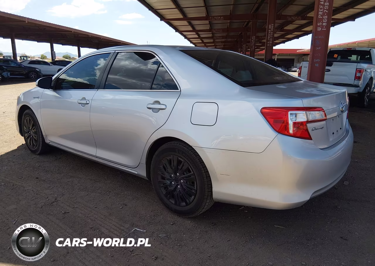 2014 Toyota Camry Hybrid Le VIN:4T1BD1FK8EU102234 - 3