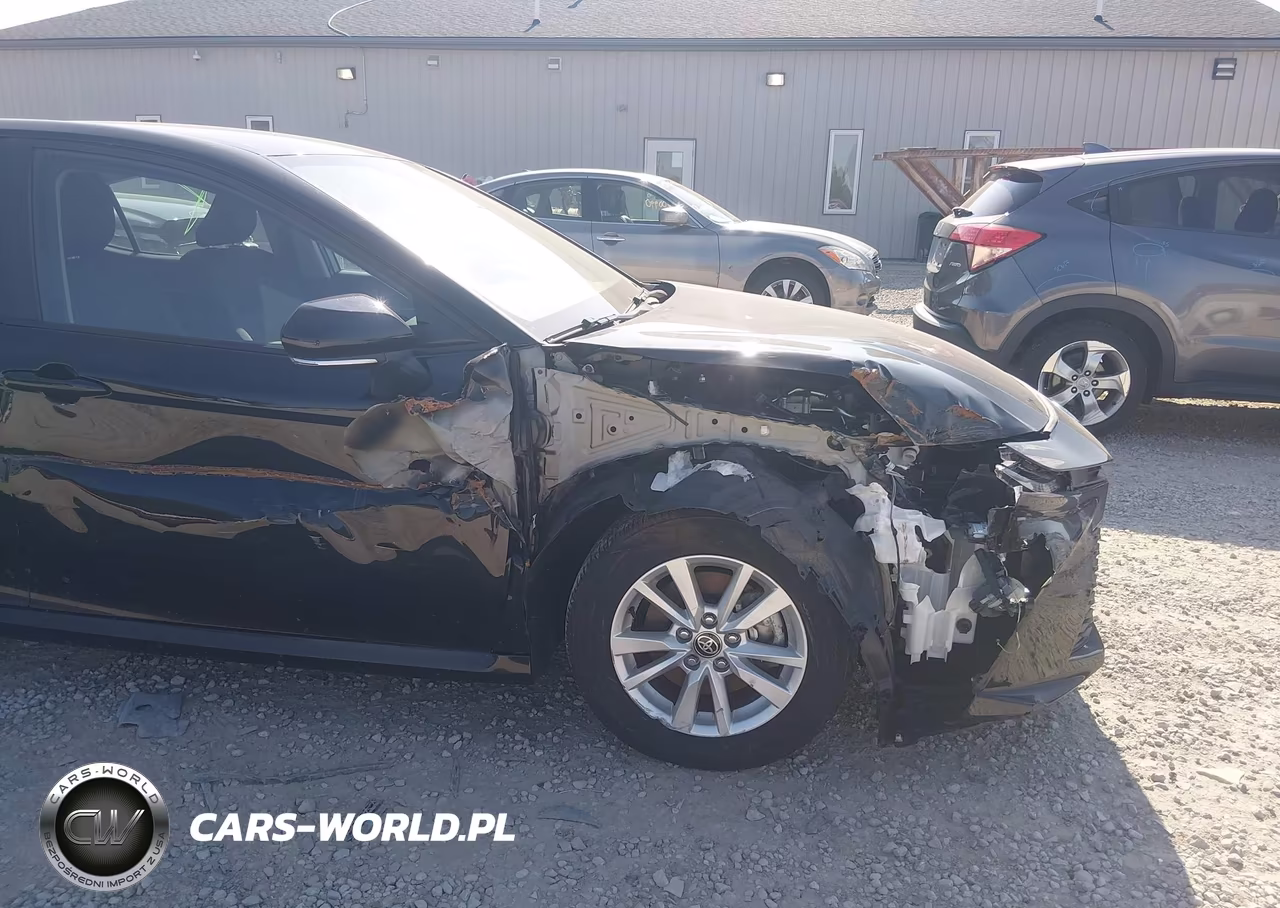 2025 Toyota Camry Le VIN:4T1DAACK0SU598213 - 6