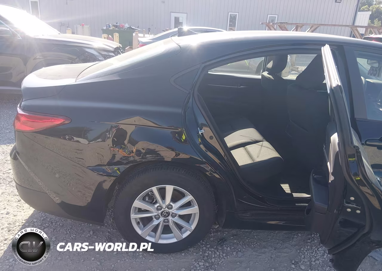 2025 Toyota Camry Le VIN:4T1DAACK0SU598213 - 8
