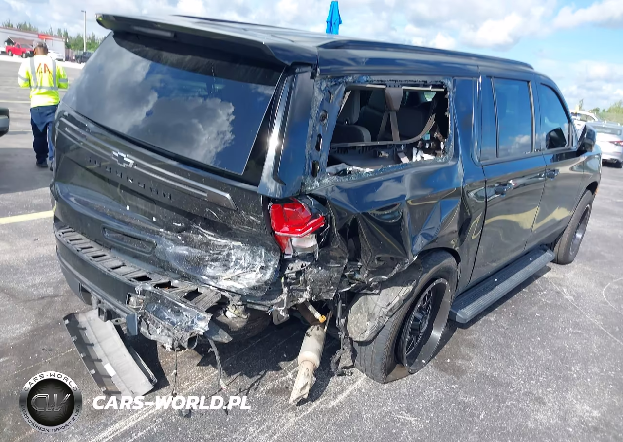 2021 Chevrolet Suburban 4Wd Z71 VIN:1GNSKDKD7MR341611 - 6