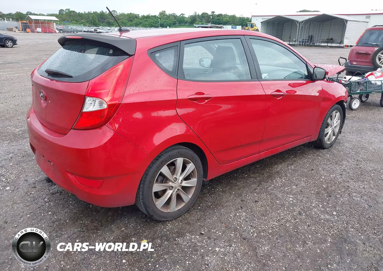 2014 Hyundai Accent Se VIN:KMHCU5AE4EU173119 - 4