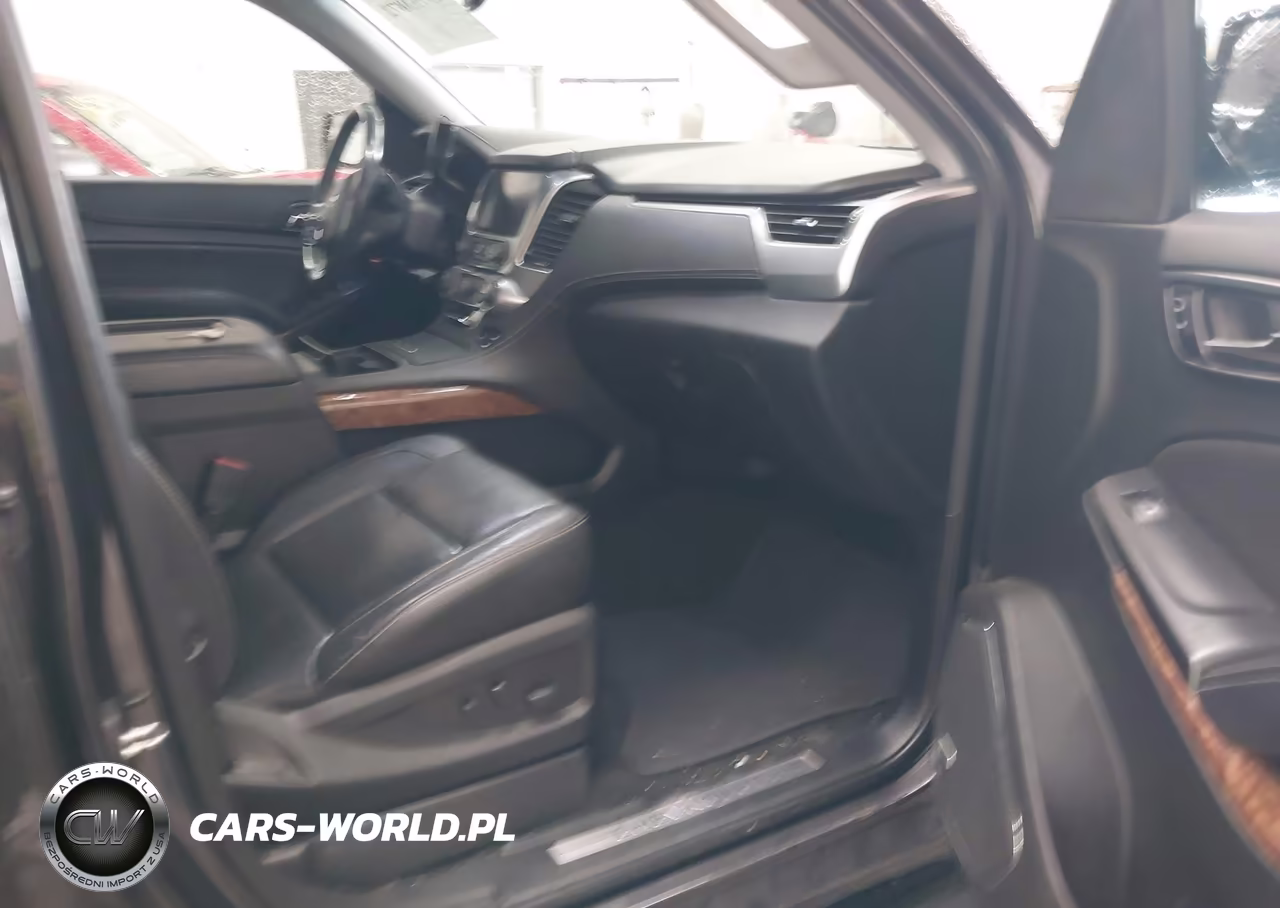 2018 Chevrolet Tahoe Premier VIN:1GNSKCKJ4JR381723 - 5