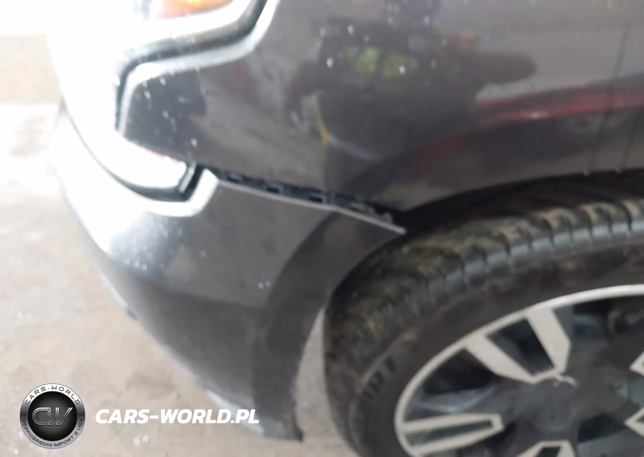 2018 Chevrolet Tahoe Premier VIN:1GNSKCKJ4JR381723 - 6
