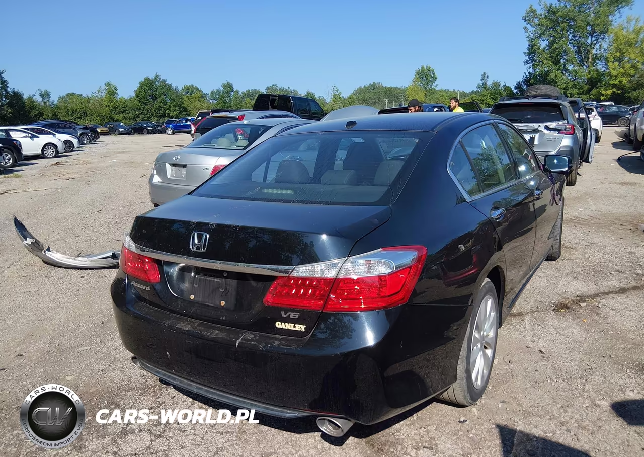 2015 Honda Accord Ex-L V-6 VIN:1HGCR3F8XFA000710 - 4