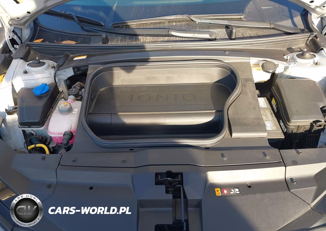 2023 Hyundai Ioniq 6 Limited VIN:KMHM54AC9PA019617 - 10