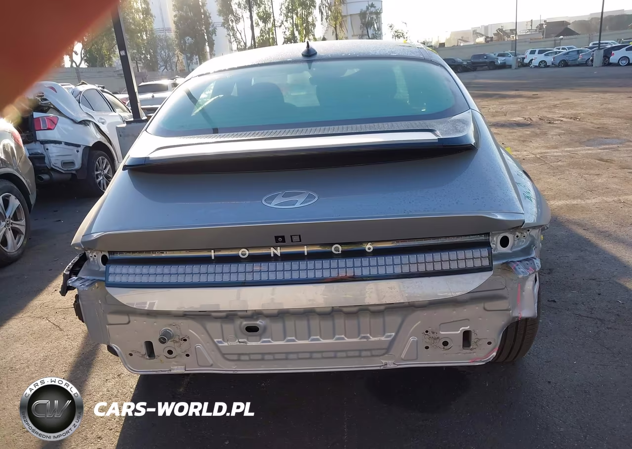 2023 Hyundai Ioniq 6 Limited VIN:KMHM54AC9PA019617 - 17