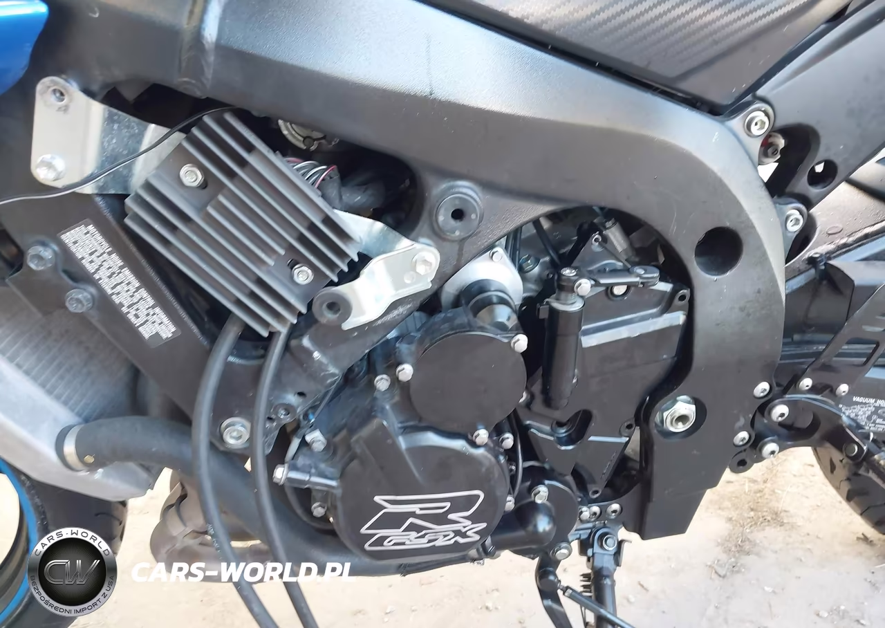2016 Suzuki Gsx-R600 VIN:JS1GN7FA8G2100008 - 9