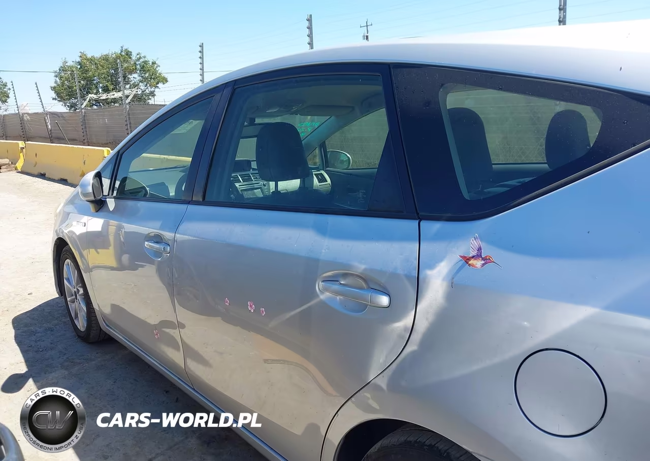 2013 Toyota Prius V Five VIN:JTDZN3EU7D3222609 - 14
