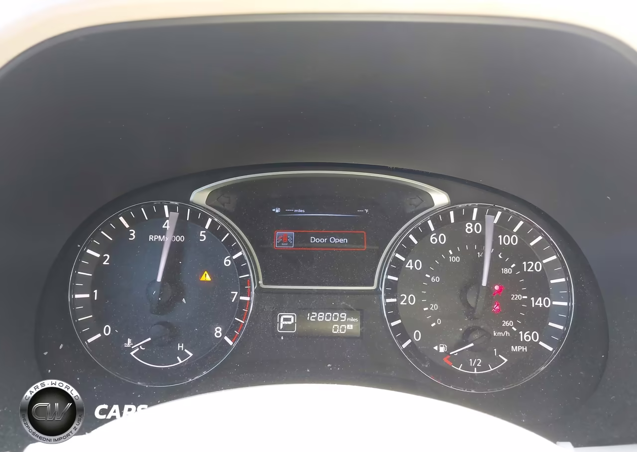 2013 Nissan Pathfinder S VIN:5N1AR2MN5DC648042 - 7