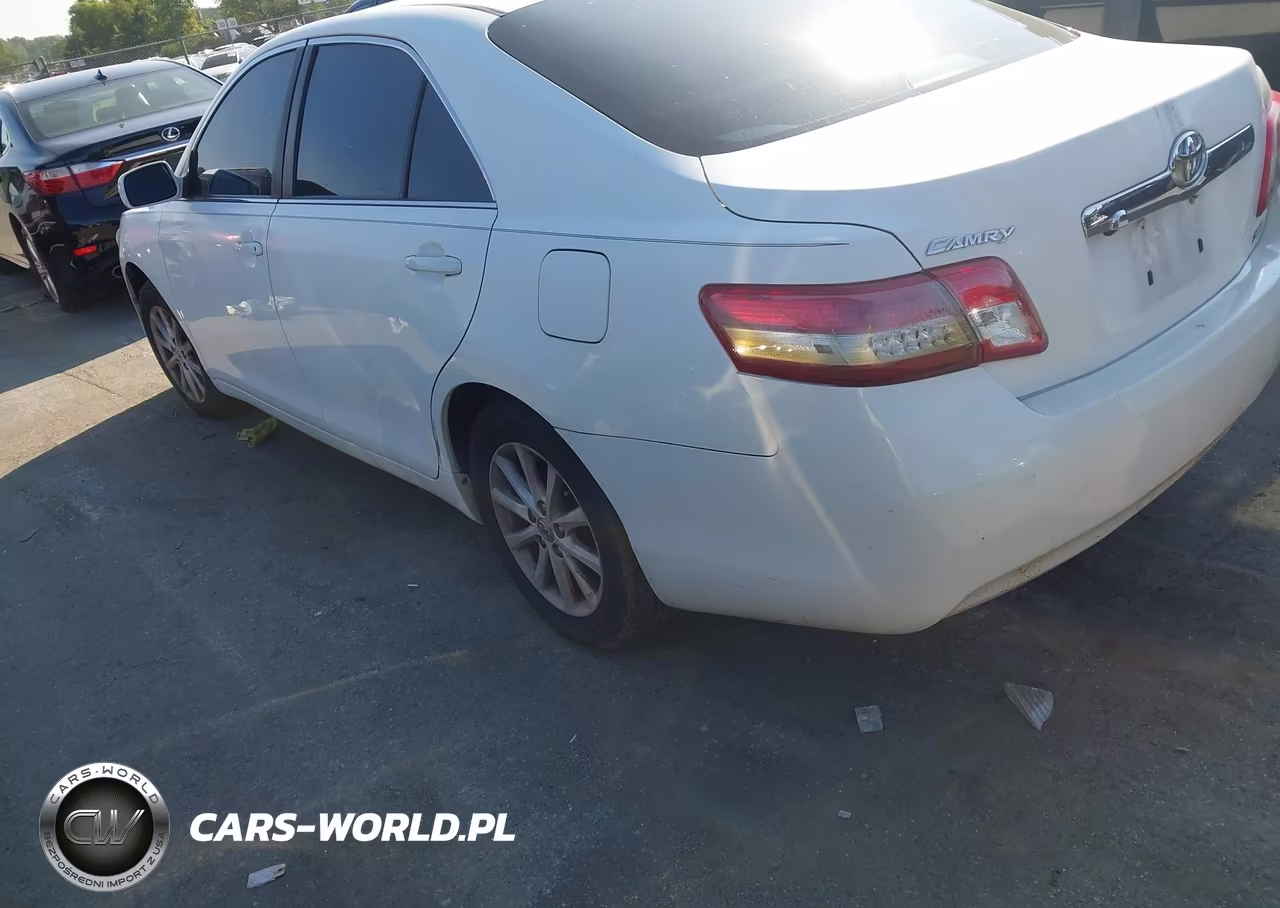 2011 Toyota Camry Xle VIN:4T1BF3EK2BU627535 - 3