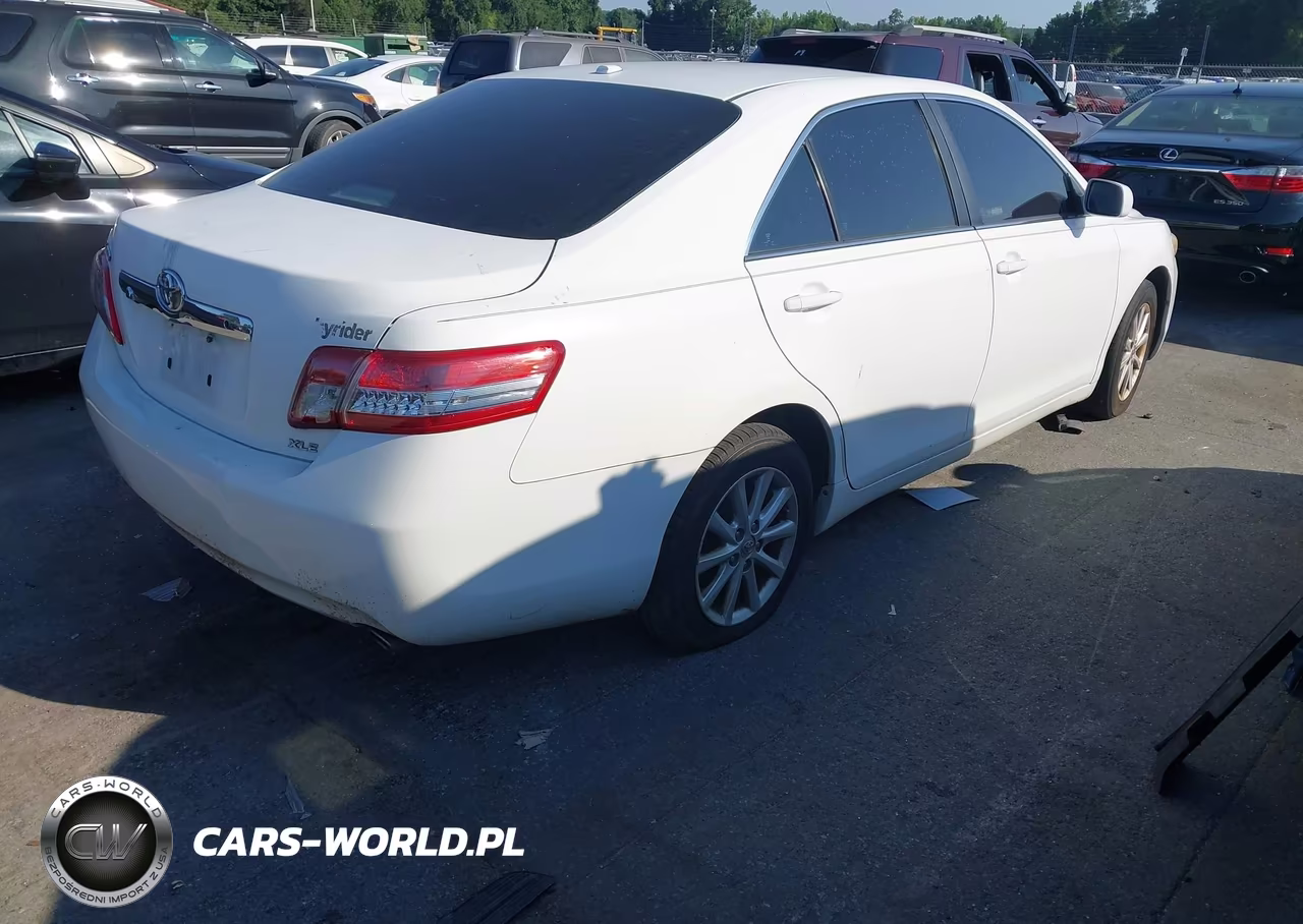 2011 Toyota Camry Xle VIN:4T1BF3EK2BU627535 - 4
