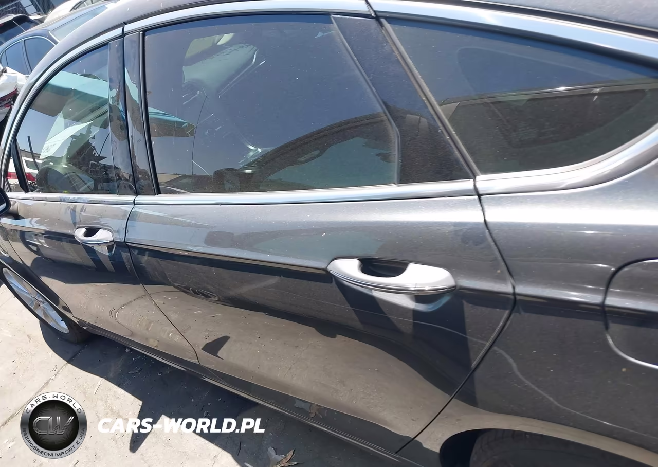 2019 Ford Fusion Energi Titanium VIN:3FA6P0SU9KR284310 - 15