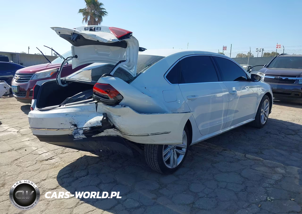 2018 Volkswagen Passat 2.0T Se VIN:1VWBA7A35JC030017 - 4
