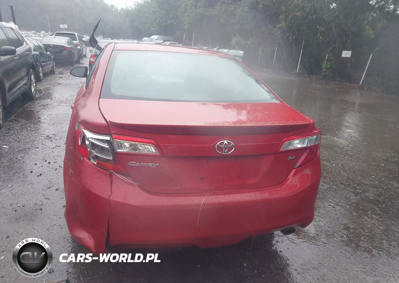 2014 Toyota Camry Se VIN:4T1BF1FK0EU826901 - 16