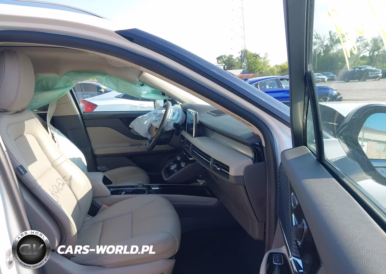 2021 Lincoln Corsair Standard VIN:5LMCJ1D99MUL13726 - 5