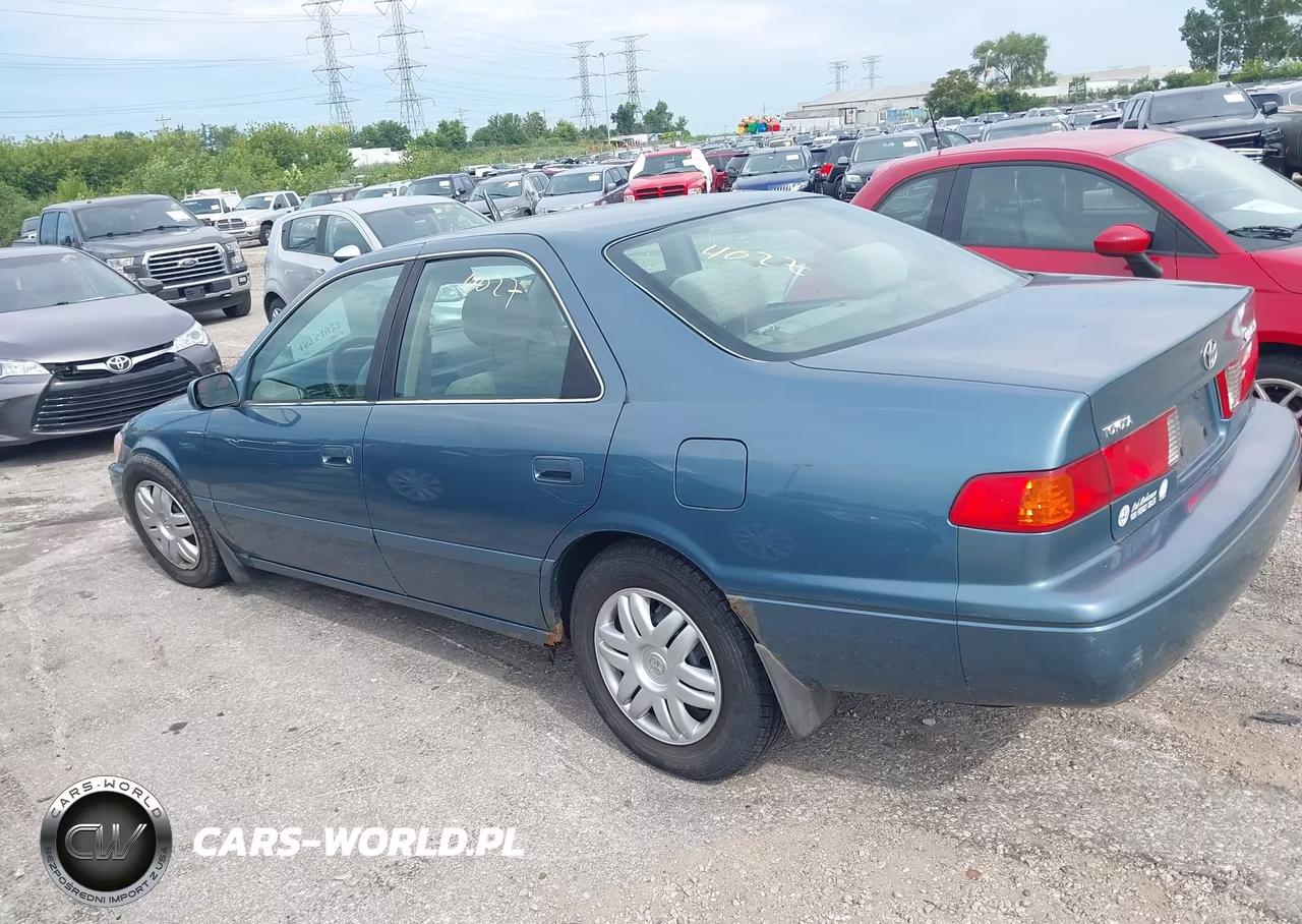2000 Toyota Camry Le VIN:4T1BG22K1YU740672 - 3