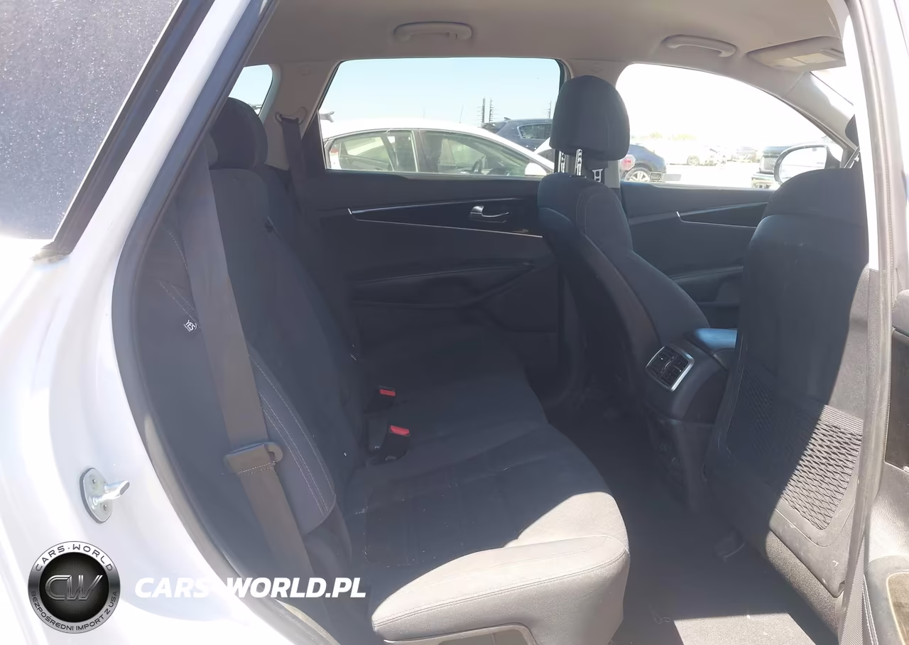 2017 Kia Sorento 3.3L Lx VIN:5XYPG4A57HG227509 - 8