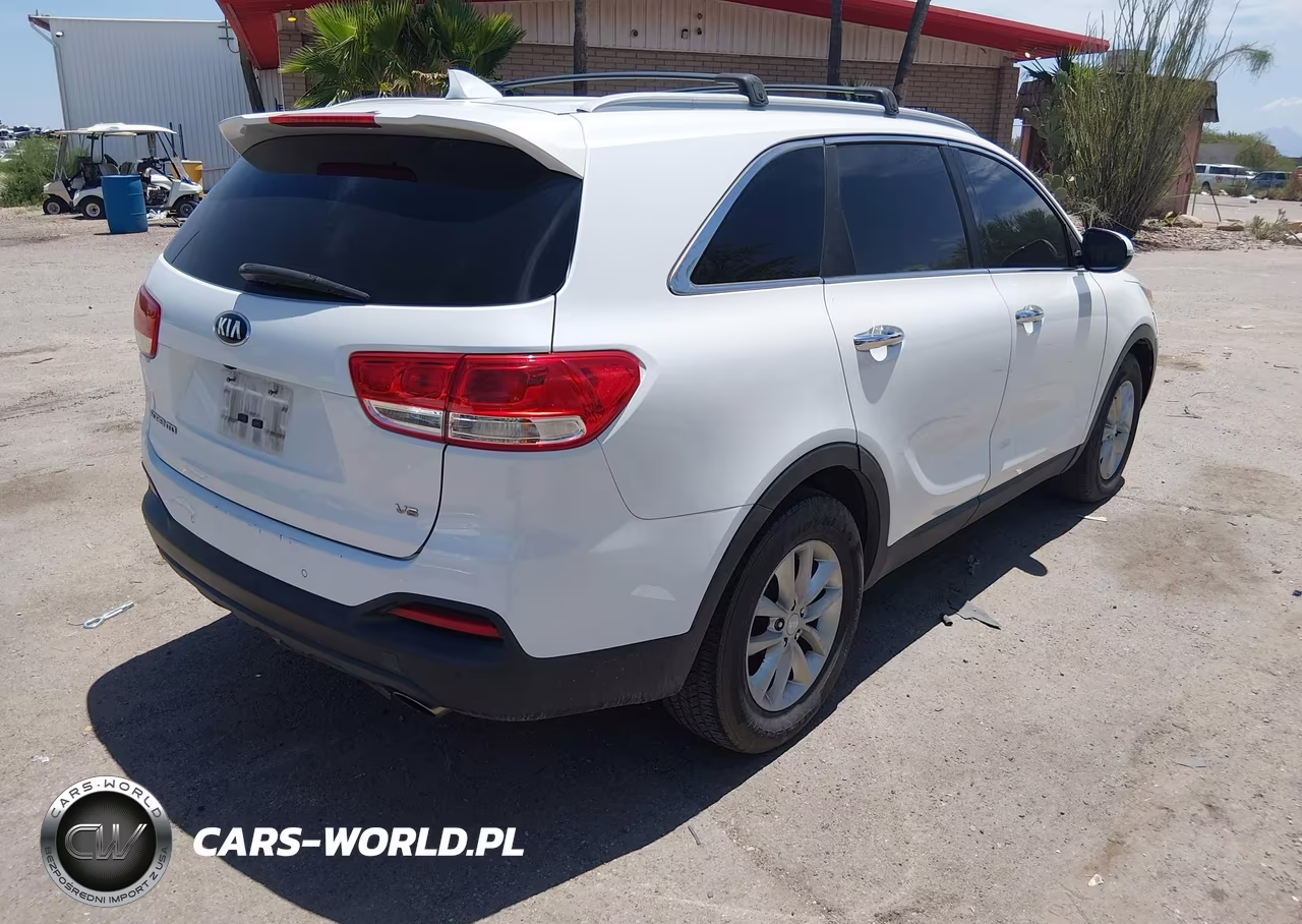 2016 Kia Sorento 3.3L Lx VIN:5XYPG4A52GG157092 - 4