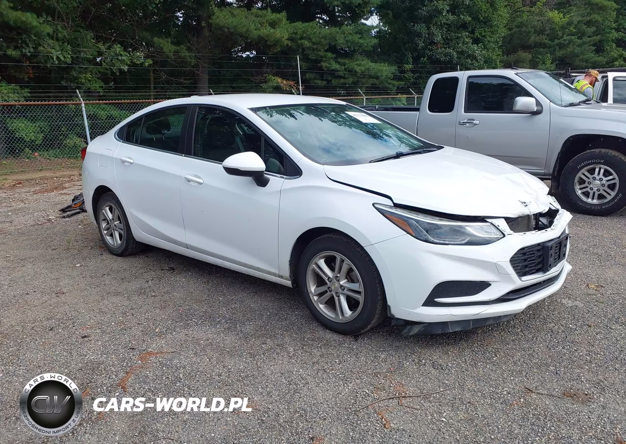 2018 Chevrolet Cruze Lt Auto – zdjęcie 1 z 19