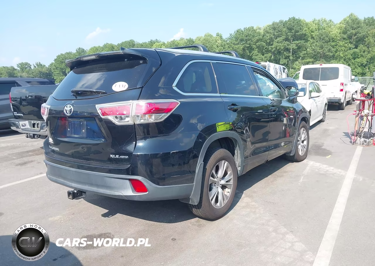 2014 Toyota Highlander Xle V6 VIN:5TDJKRFH3ES058172 - 4