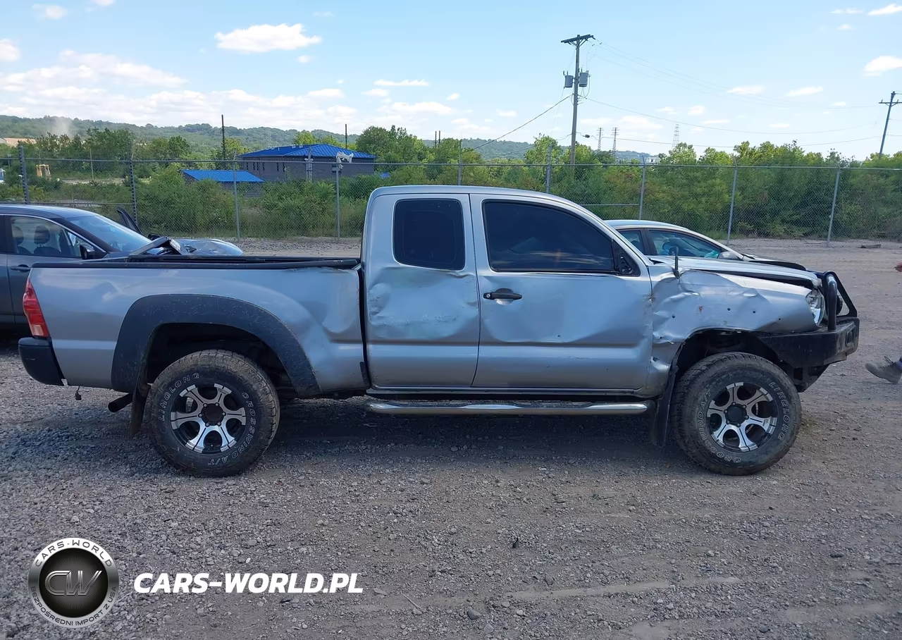 2015 Toyota Tacoma VIN:5TFUX4EN0FX038367 - 14