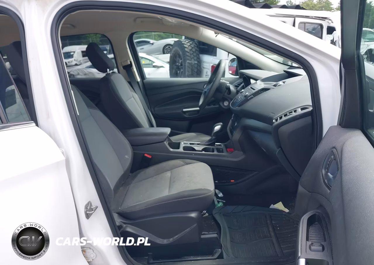 2018 Ford Escape Se VIN:1FMCU9GD1JUD32890 - 5