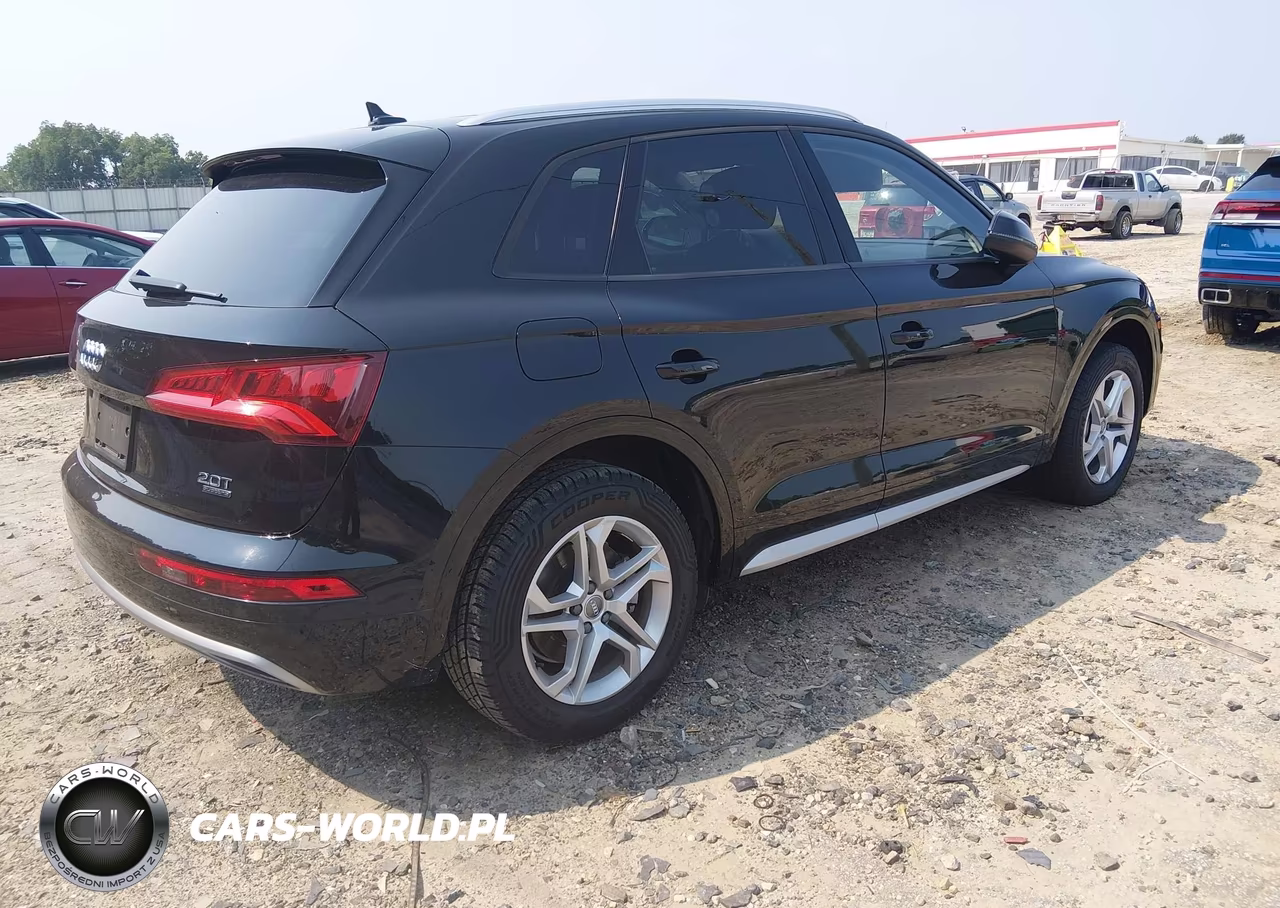 2018 Audi Q5 2.0T Premium-2.0T Tech Premium VIN:WA1ANAFY0J2213037 - 4