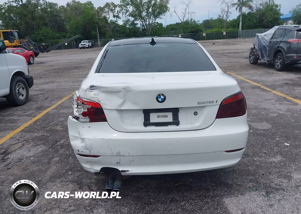 2008 BMW 528I VIN:WBANU53548CT11565 - 16