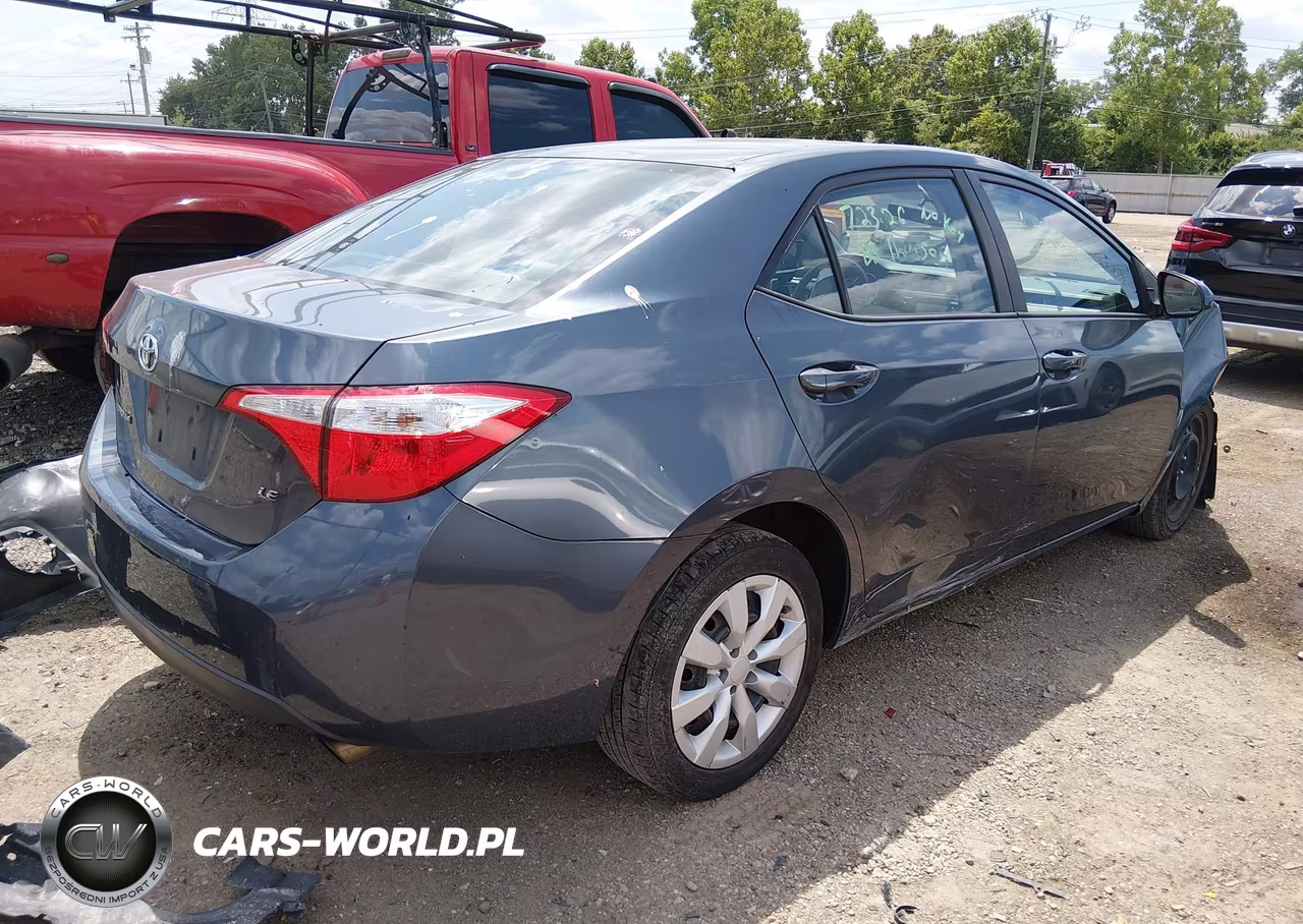 2016 Toyota Corolla Le VIN:5YFBURHE6GP469742 - 4