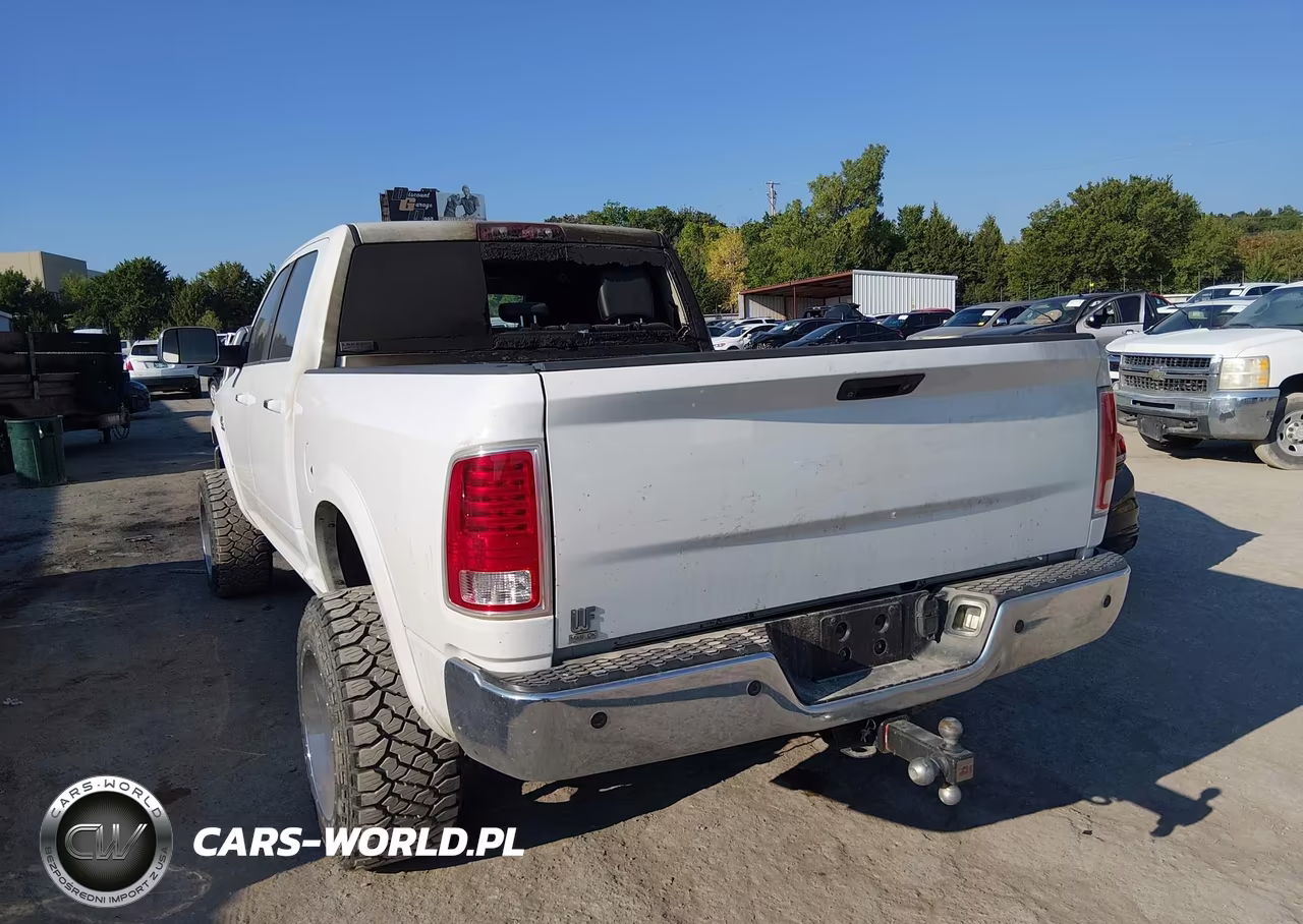 2014 Ram 2500 Laramie VIN:3C6UR5FL2EG233538 - 3
